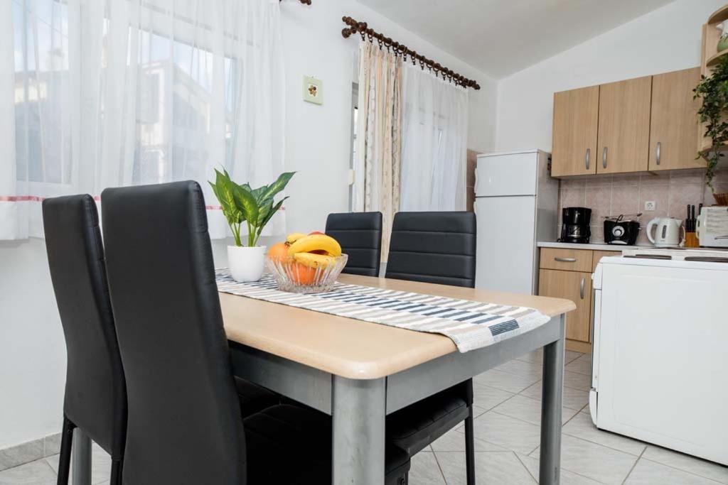 Apartmani Luka Banjol Exteriér fotografie