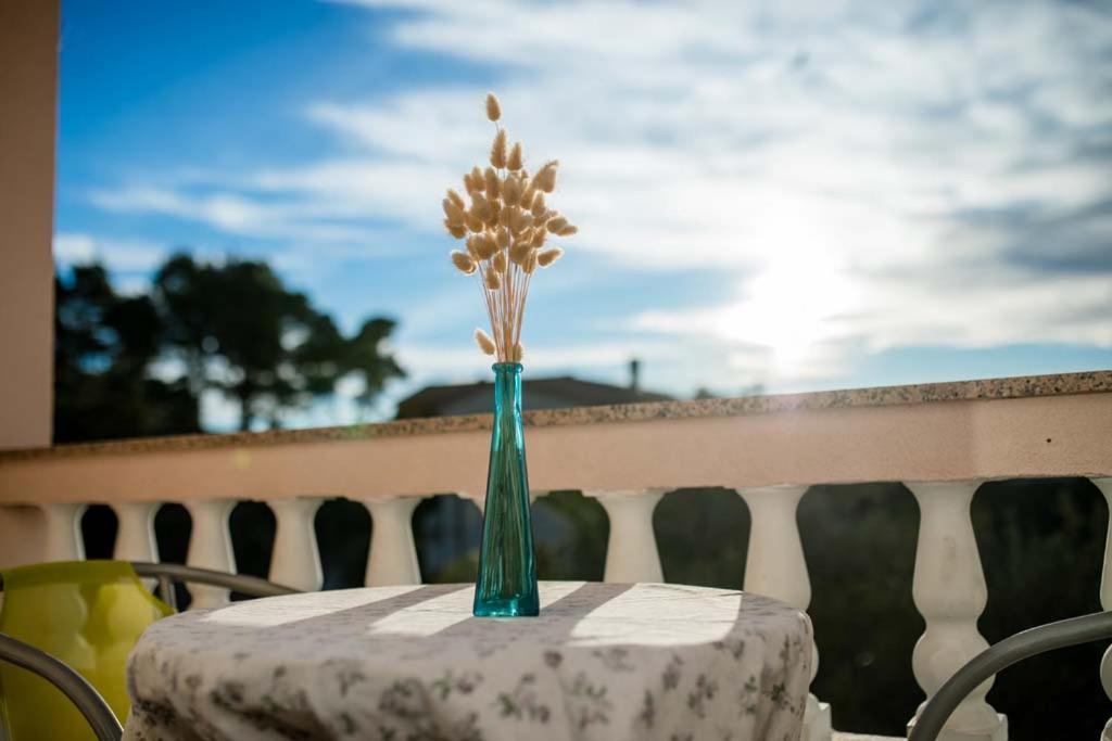 Apartmani Luka Banjol Exteriér fotografie