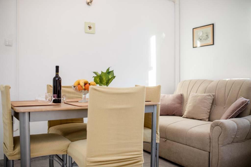 Apartmani Luka Banjol Exteriér fotografie