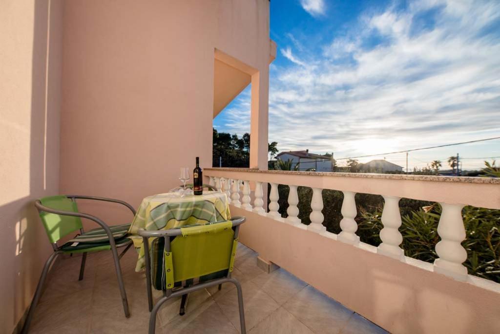 Apartmani Luka Banjol Exteriér fotografie